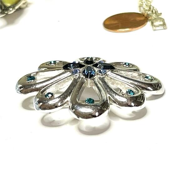 Vintage Brooch Blue Rhinestone Flower Vtg Costume Jewelry Pin LOT M03 - Picture 2 of 4